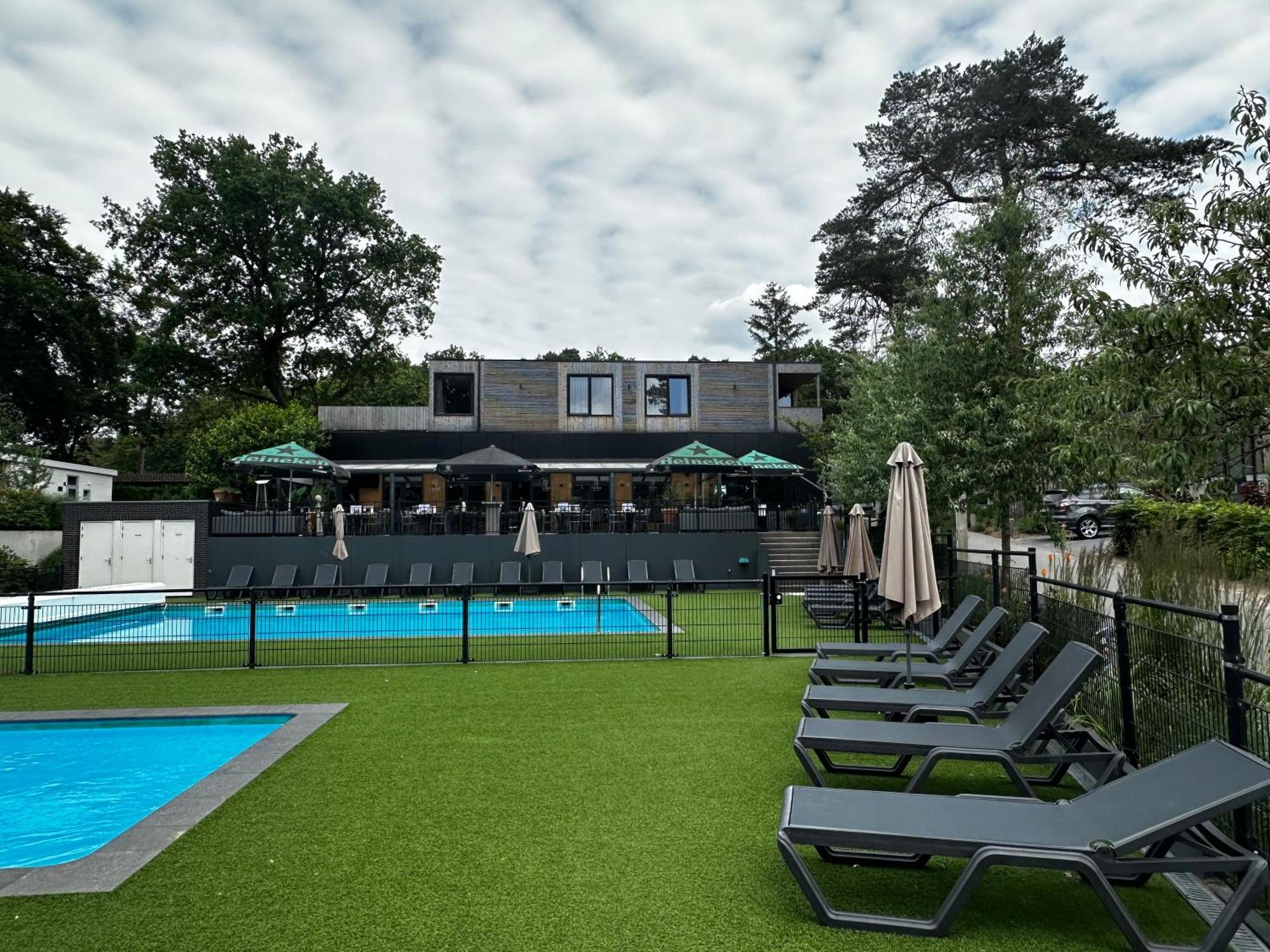 Sfeervolle Blokhut Op De Veluwe Op Recreatiepark Topparken In Beekbergen Met Vrije Tuin En Eigen Parkeerplaats Ngoại thất bức ảnh